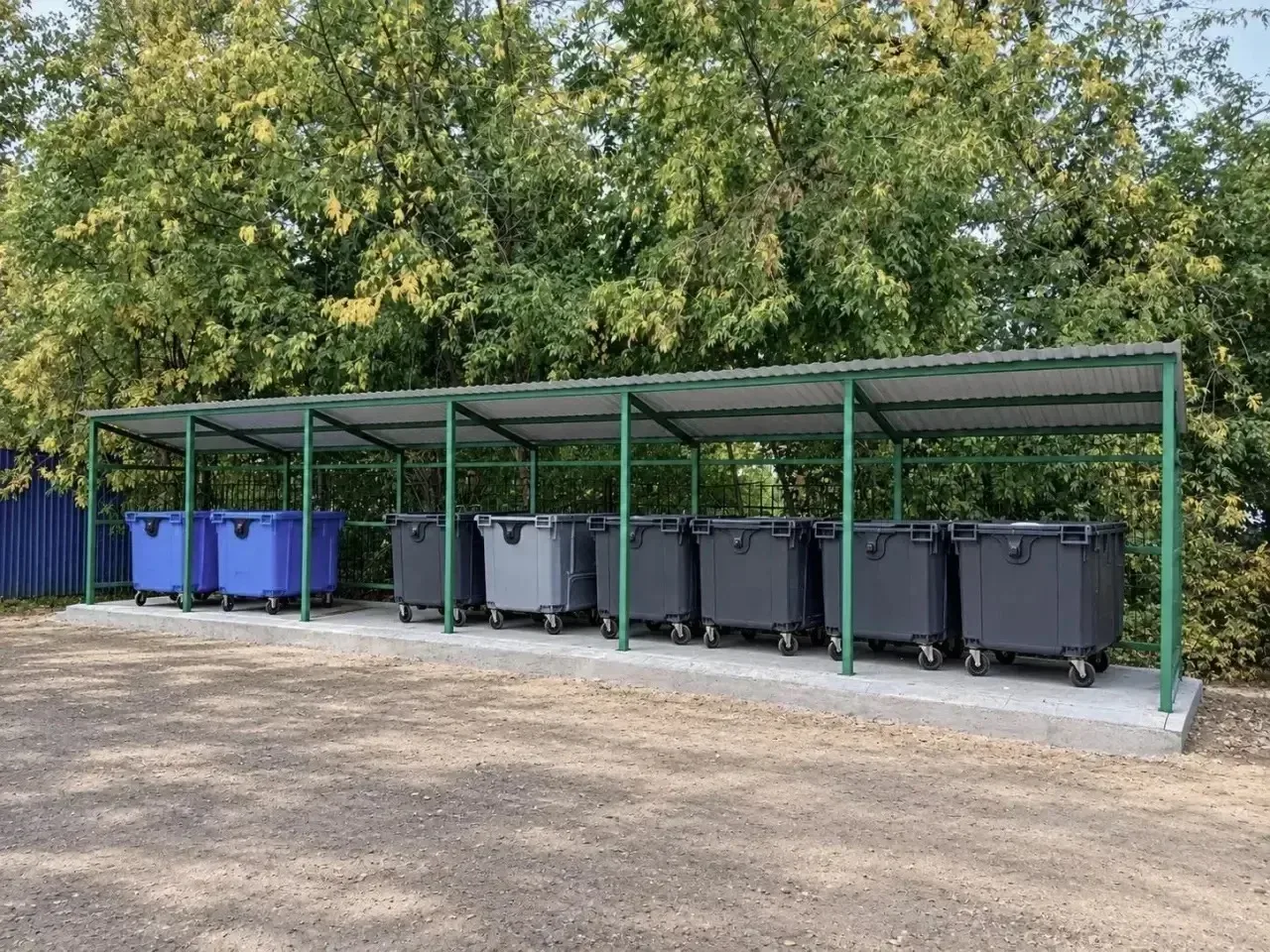 В городском округе Клин завершена модернизация контейнерных площадок и подъездных путей к ним, запланированная на 2026 год.
