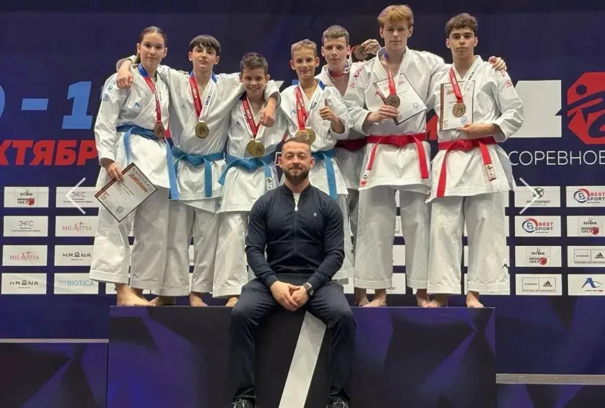 Клинские спортсмены из филиала «ЛИДЕР-КАРАТЭ» МБУ ДО СШОР «Клин спортивный» успешно выступили на всероссийских и межрегиональных соревнованиях по каратэ «Кубок маршала А. И. Покрышкина» в Новосибирске.